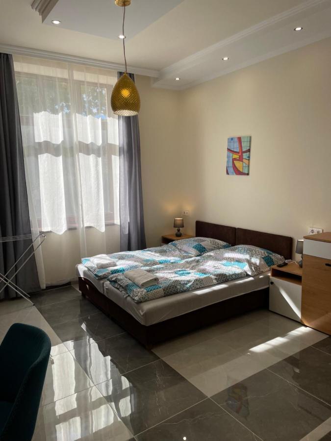 Kovacs Apartmanhaz Kiskunhalas Kamer foto