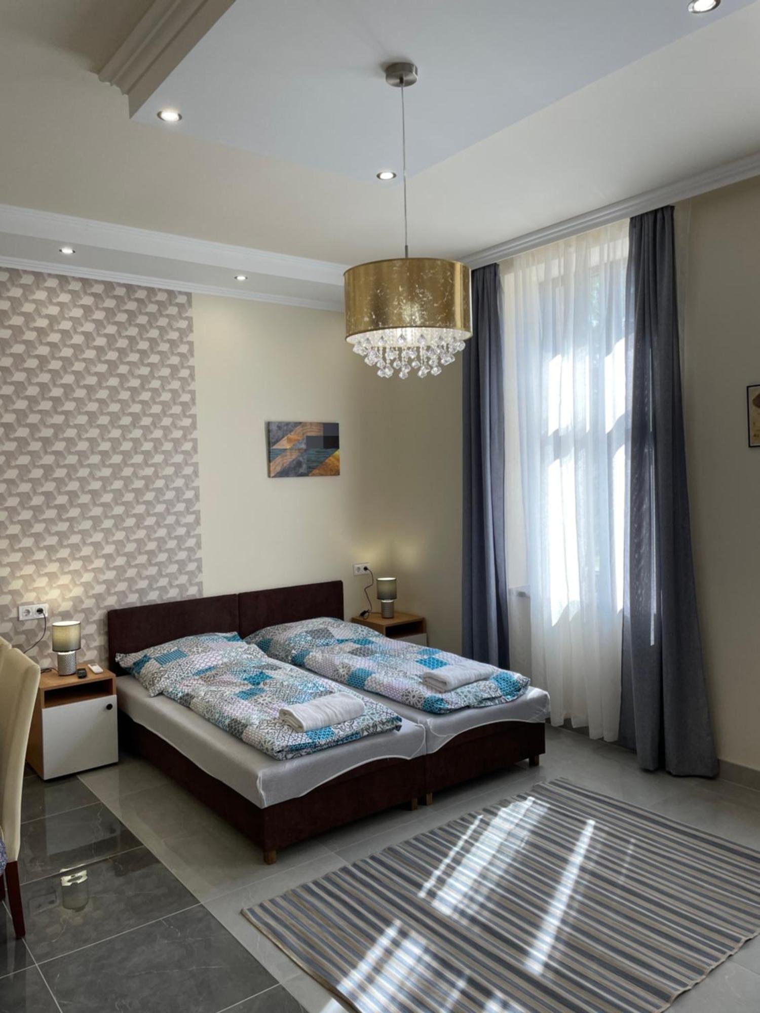 Kovacs Apartmanhaz Kiskunhalas Kamer foto